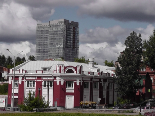 ул. Коммунистическая, 65